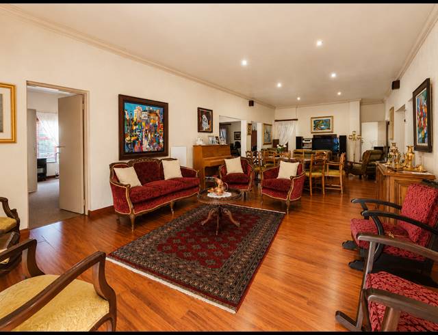 3 BEDROOM TOWNHOUSE FOR SALE IN ARCON PARK
